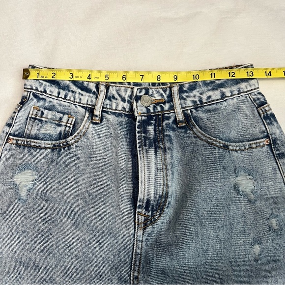Shein High Waisted Stone Wash Distressed Jeans Blue Size S (4) - Picture 3 of 12